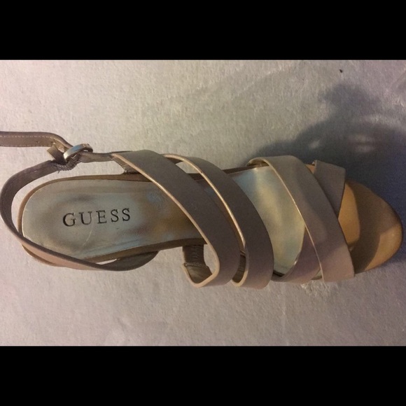 Tan Guess Heels - Picture 5 of 5